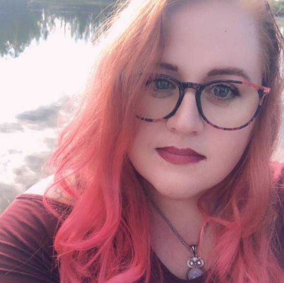 Meet your Posher, Ashleigh - Picture 1 of 1